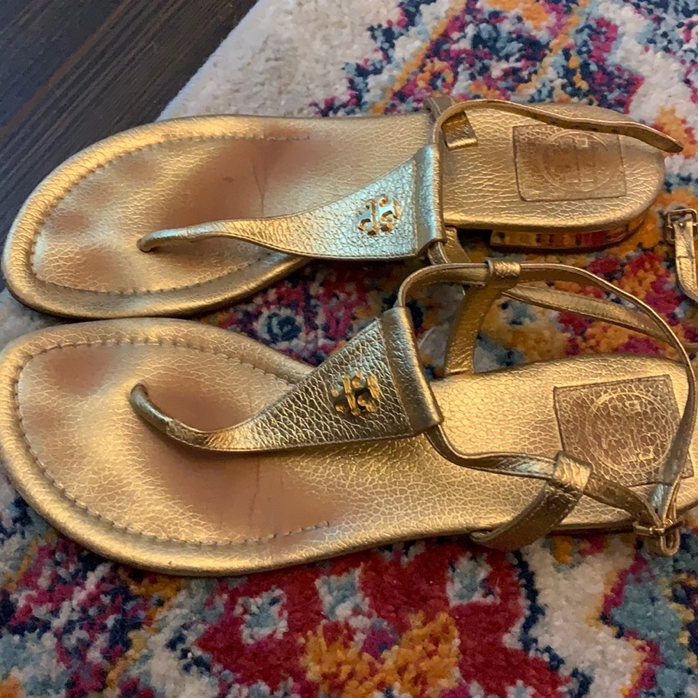Tory Burch Britton Flat Thong Sandal Gold Sz 9
